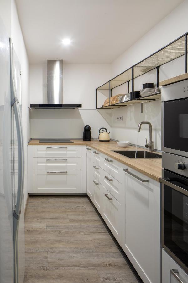 Designer Apartments In New Town By Prague Days - "Included Everything We Needed And More" Экстерьер фото