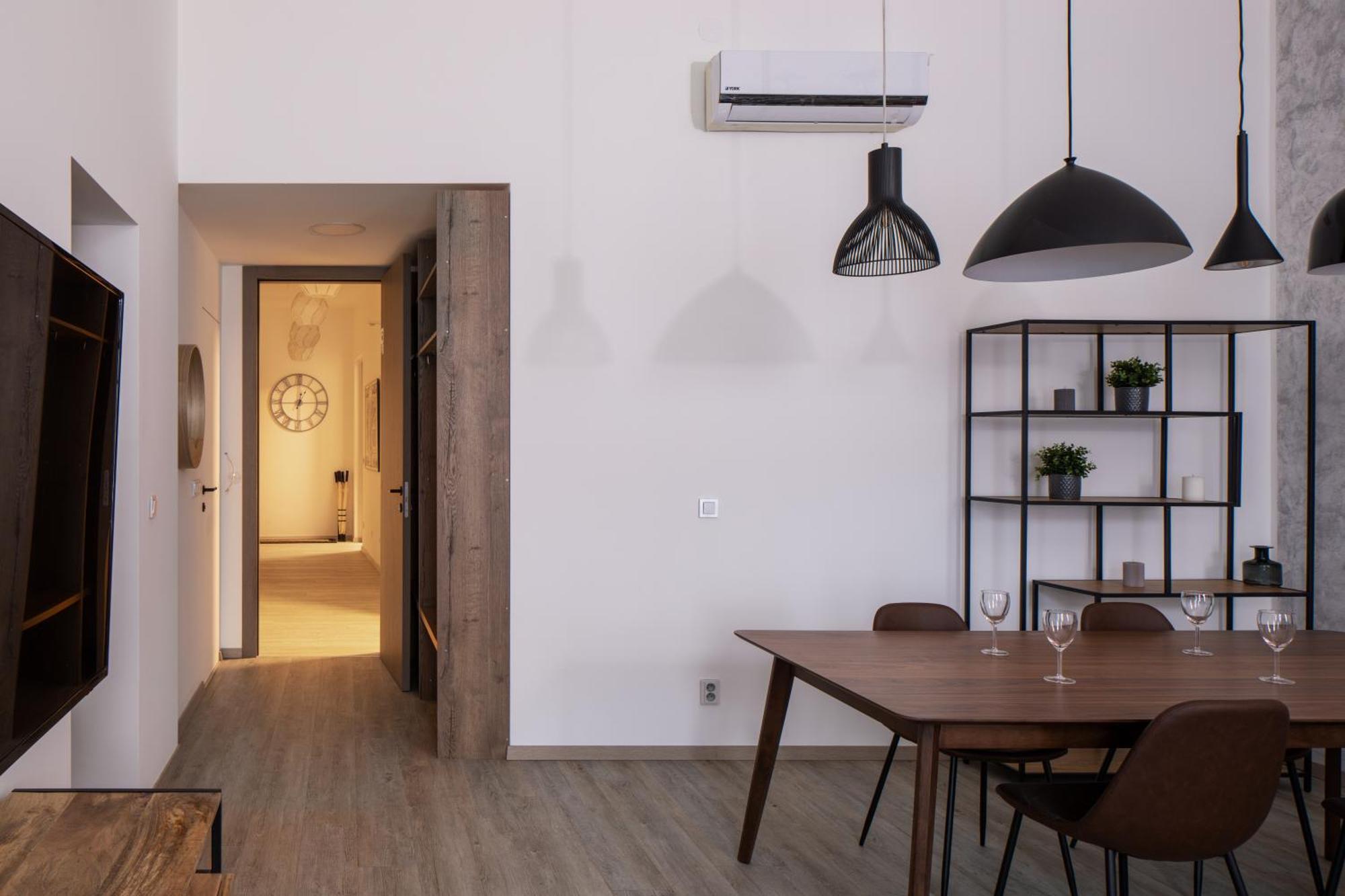 Designer Apartments In New Town By Prague Days - "Included Everything We Needed And More" Номер фото