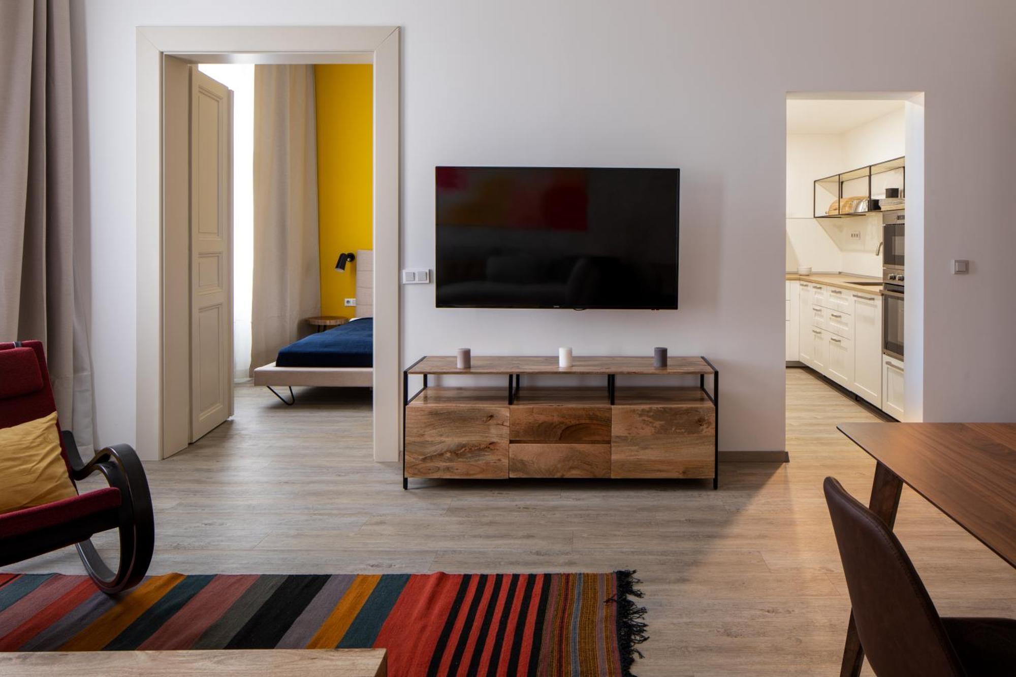 Designer Apartments In New Town By Prague Days - "Included Everything We Needed And More" Номер фото