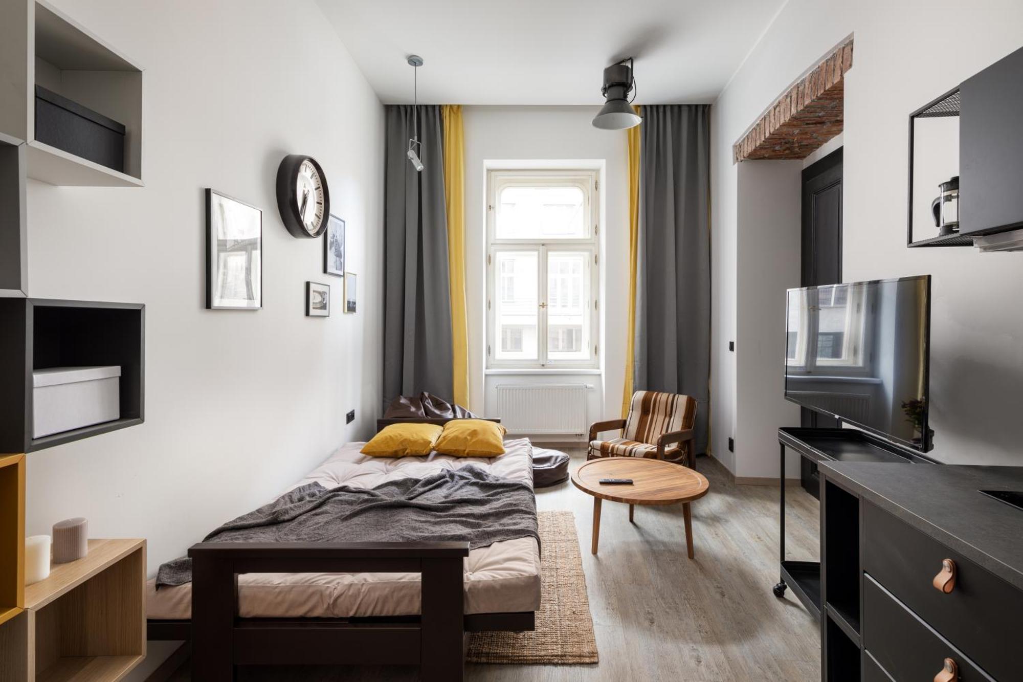 Designer Apartments In New Town By Prague Days - "Included Everything We Needed And More" Номер фото